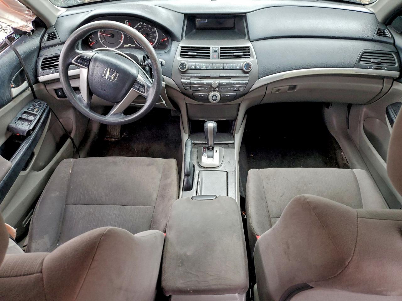 2012 HONDA ACCORD LX photo 8