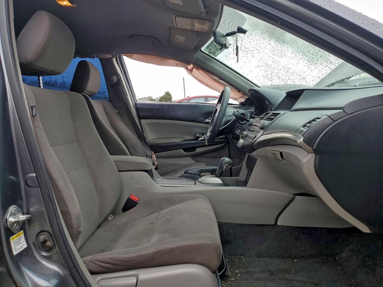 2012 HONDA ACCORD LX photo 7