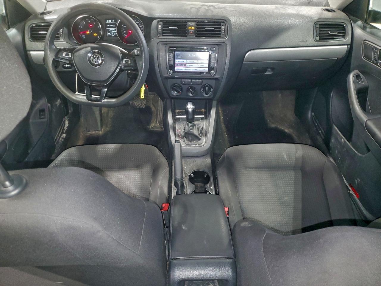 2015 VOLKSWAGEN JETTA BASE photo 8
