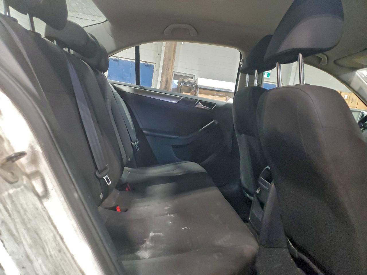 2015 VOLKSWAGEN JETTA BASE photo 10