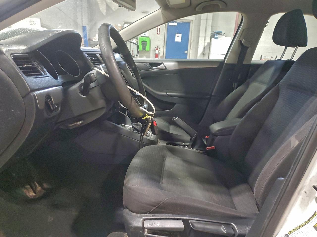 2015 VOLKSWAGEN JETTA BASE photo 7