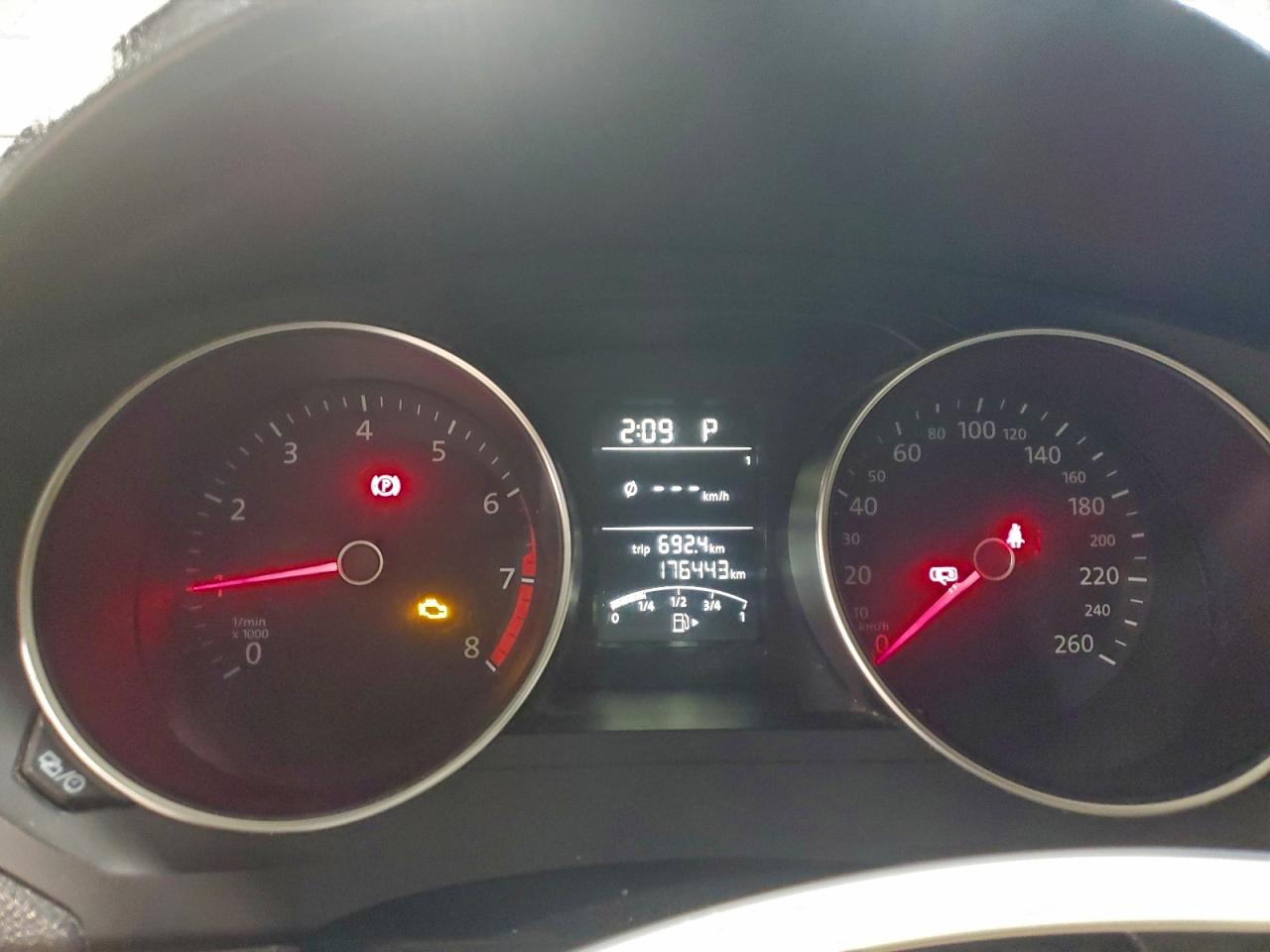 2015 VOLKSWAGEN JETTA BASE photo 9