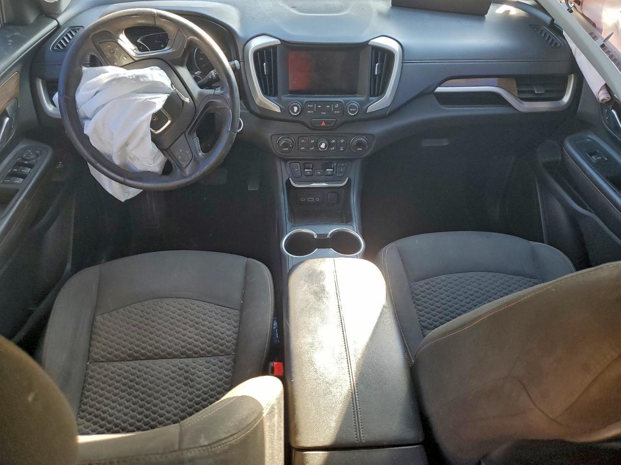 2018 GMC TERRAIN SLE photo 15