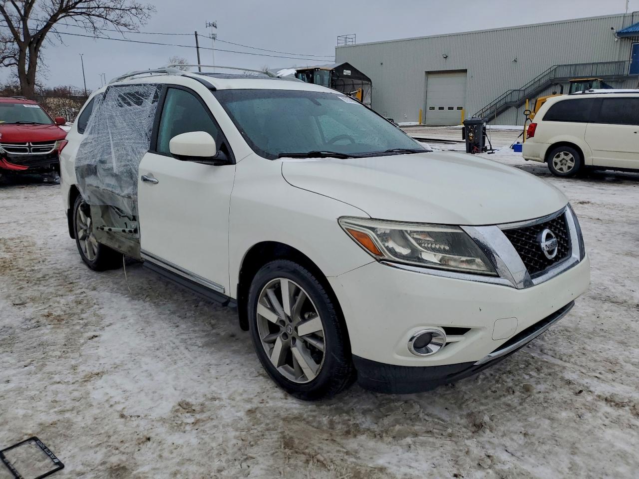 2013 NISSAN PATHFINDER S photo 4