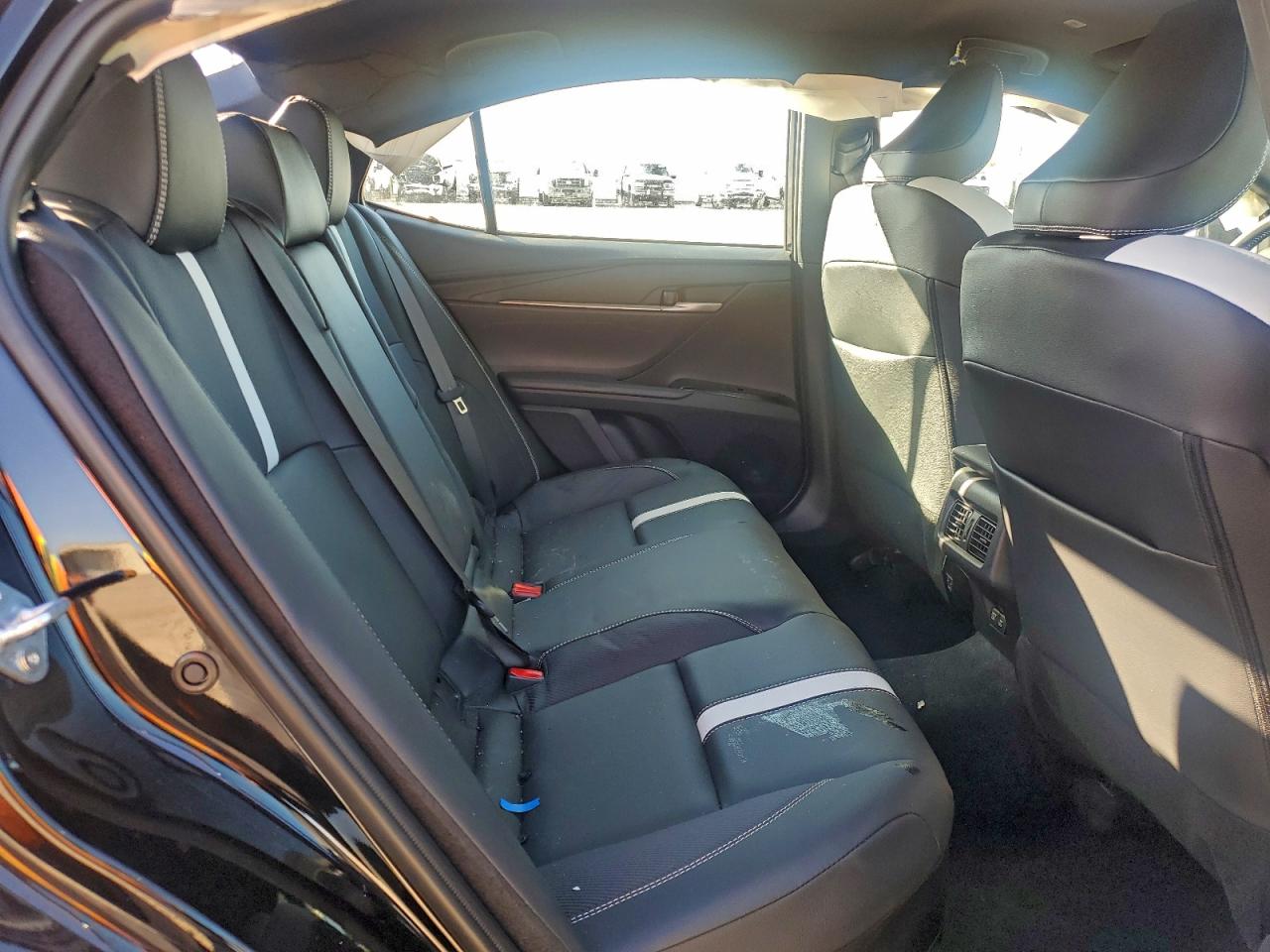 2026 TOYOTA CAMRY SE photo 28