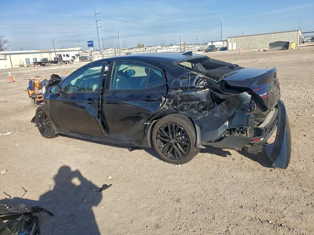 2026 TOYOTA CAMRY SE photo 4