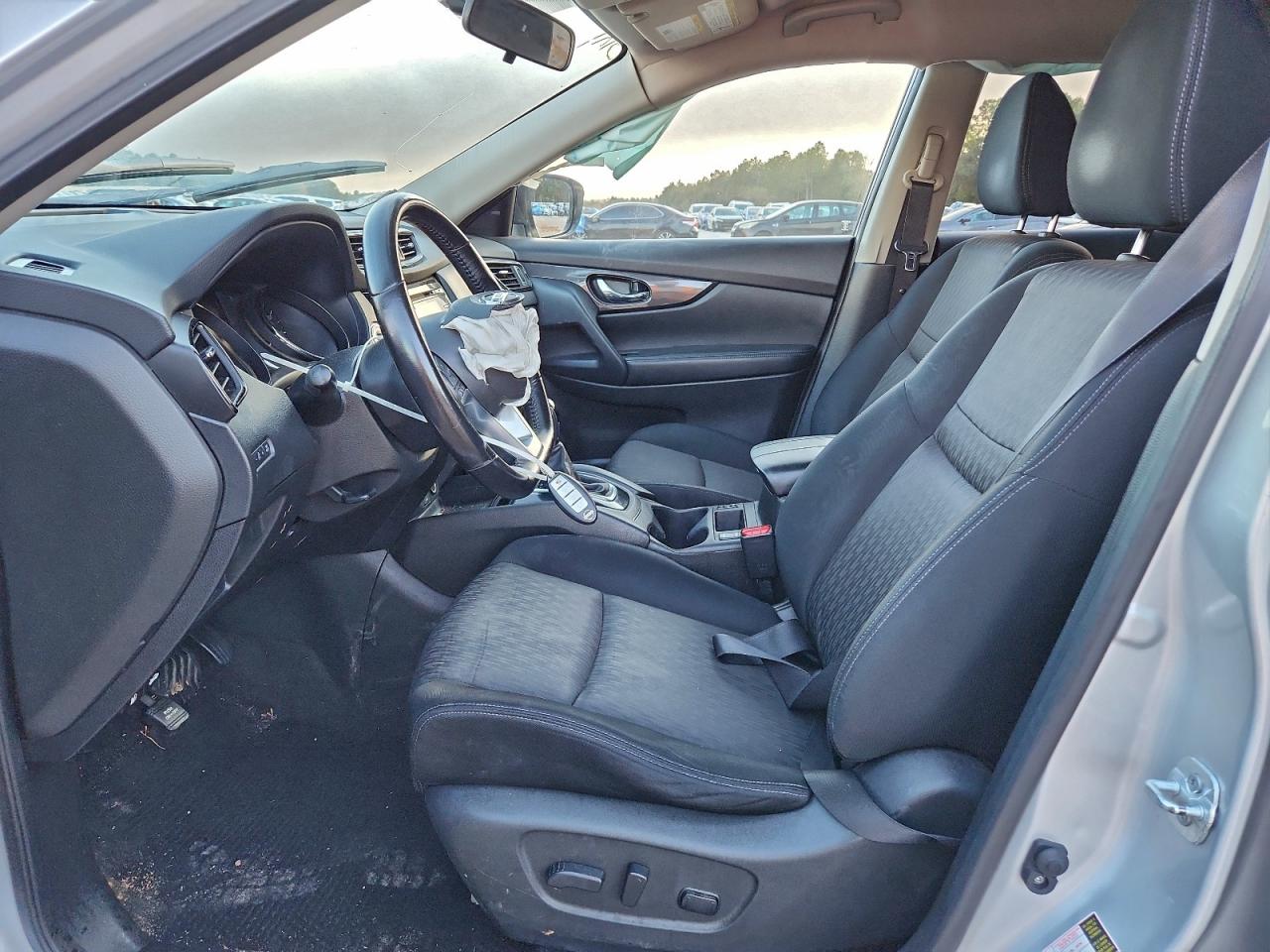 2017 NISSAN ROGUE S photo 7