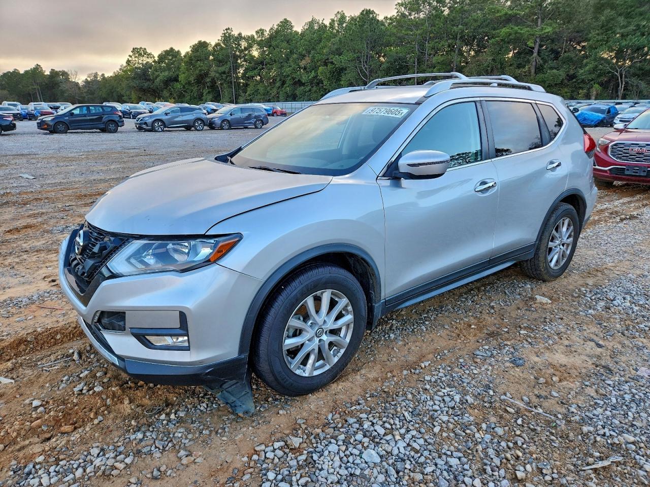 2017 NISSAN ROGUE