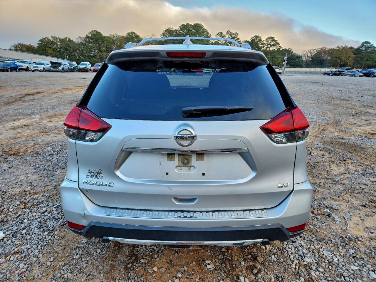 2017 NISSAN ROGUE S photo 6
