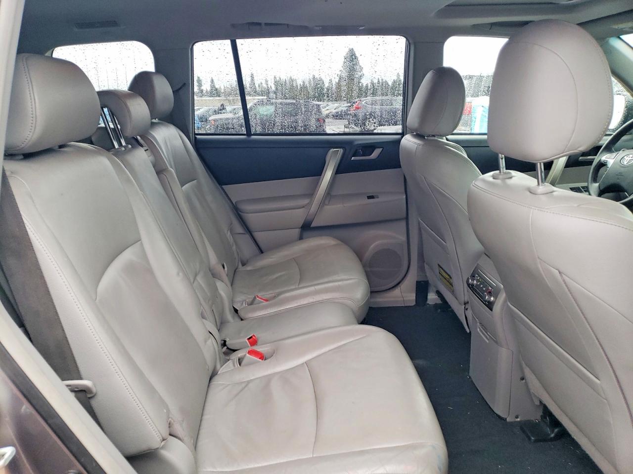2011 TOYOTA HIGHLANDER HYBRID photo 19