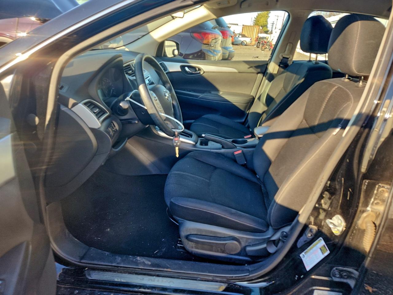 2016 NISSAN SENTRA S photo 7