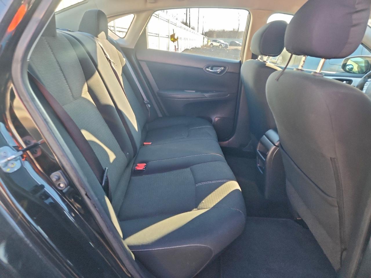 2016 NISSAN SENTRA S photo 10