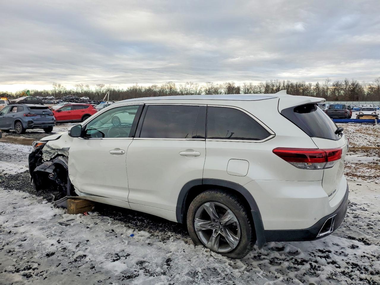 2018 TOYOTA HIGHLANDER LIMITED photo 3