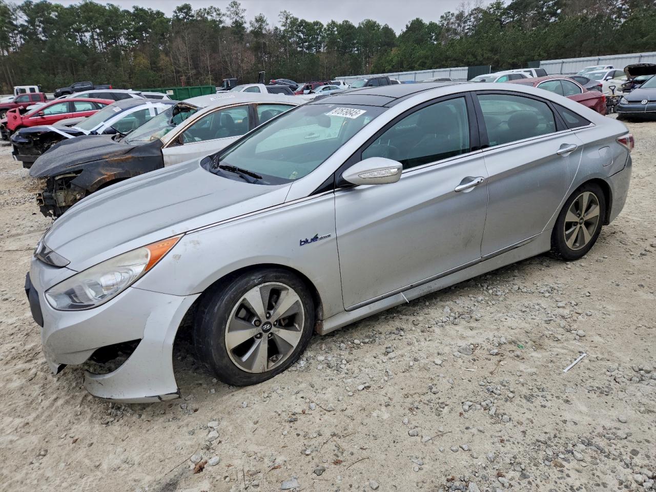 2011 HYUNDAI SONATA