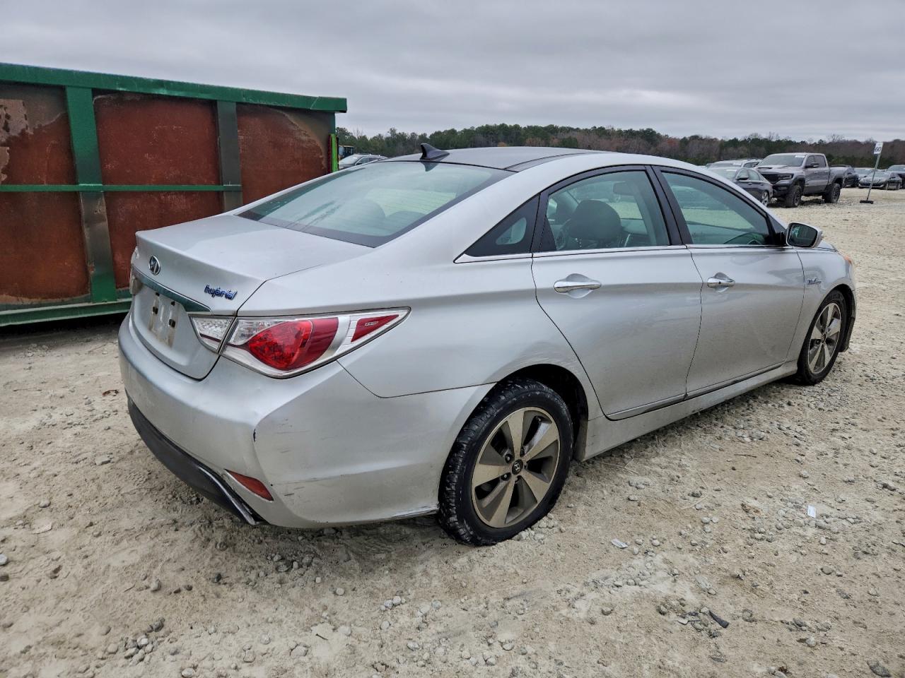 2011 HYUNDAI SONATA HYBRID photo 3