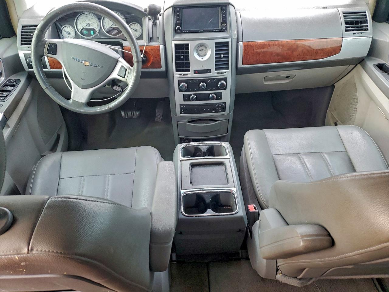 2008 CHRYSLER TOWN & COUNTRY TOURING photo 8