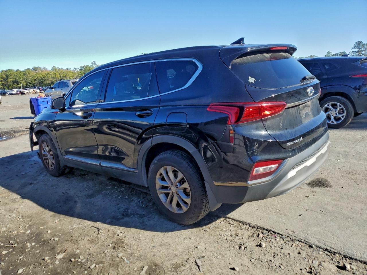 2019 HYUNDAI SANTA FE SE 2.4L photo 2