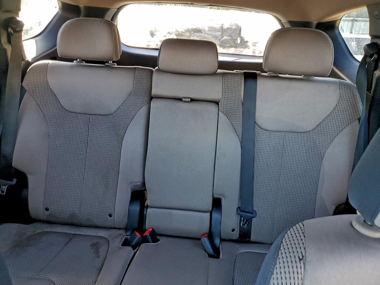 2019 HYUNDAI SANTA FE SE 2.4L photo 10