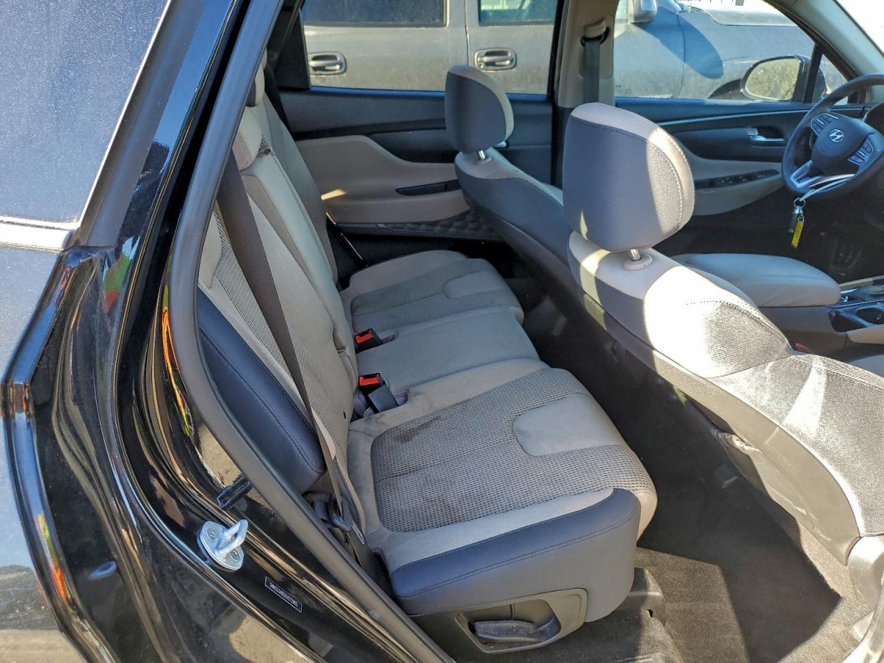 2019 HYUNDAI SANTA FE SE 2.4L photo 11