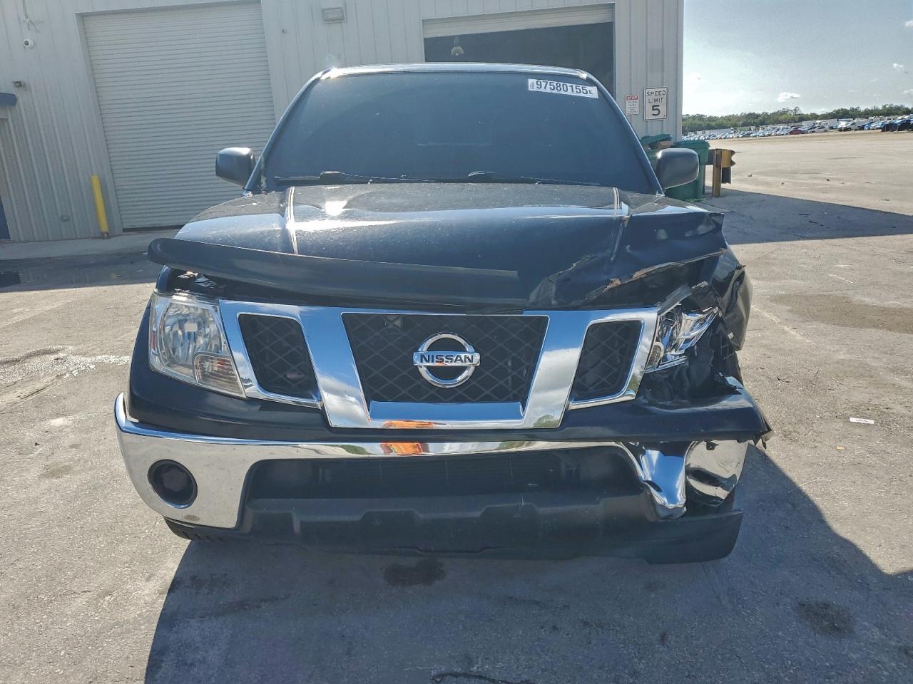 2010 NISSAN FRONTIER CREW CAB SE photo 5