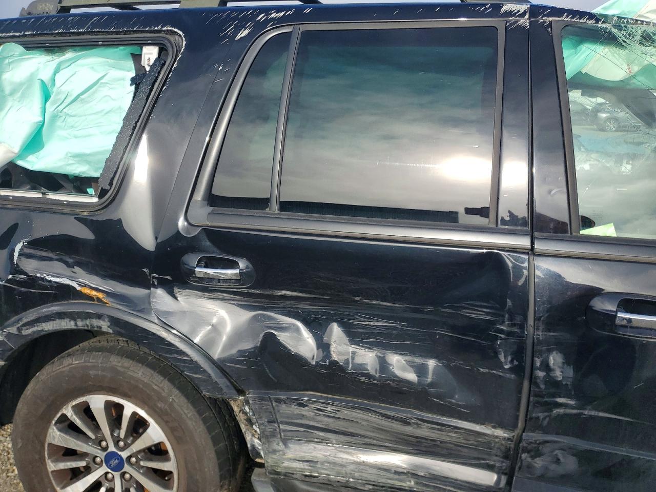 2017 FORD EXPEDITION XLT photo 11