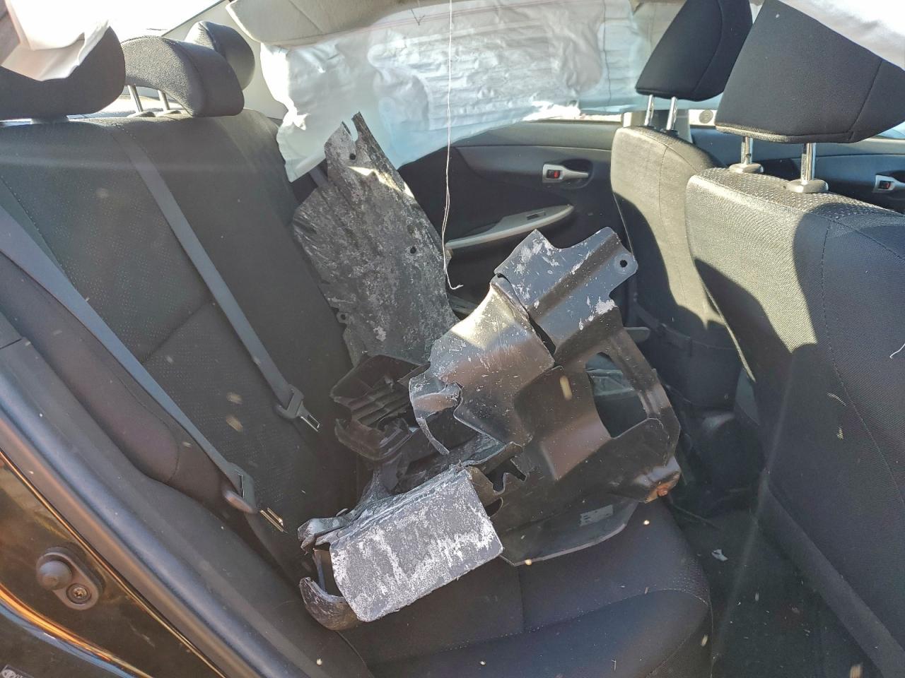 2010 TOYOTA COROLLA BASE photo 10
