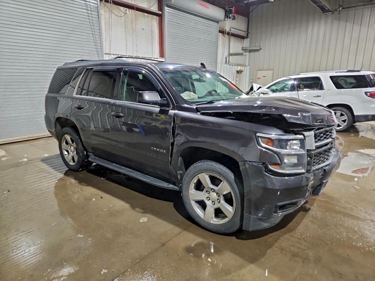 2017 CHEVROLET TAHOE K1500 LS photo 4