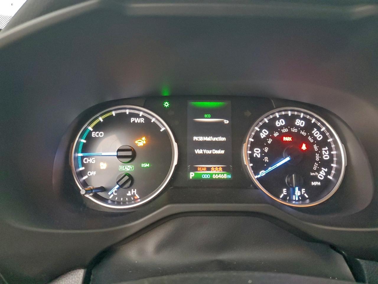 2019 TOYOTA RAV4 XLE photo 9