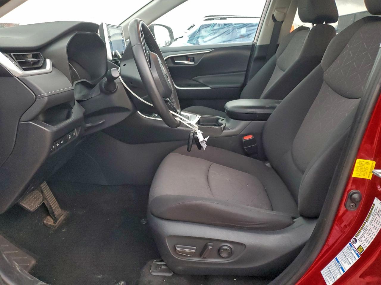 2019 TOYOTA RAV4 XLE photo 7