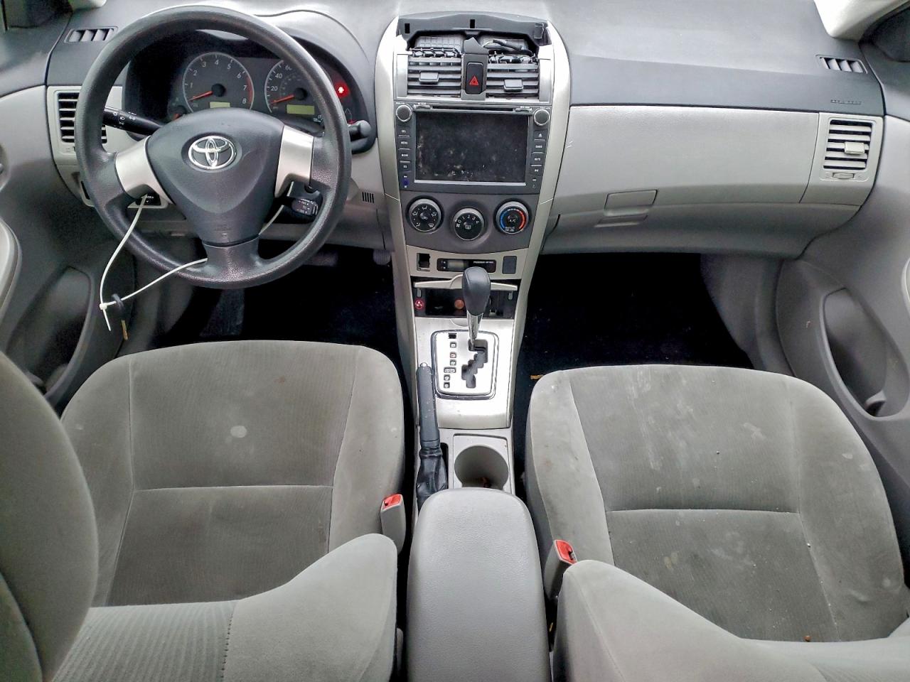 2011 TOYOTA COROLLA BASE photo 8