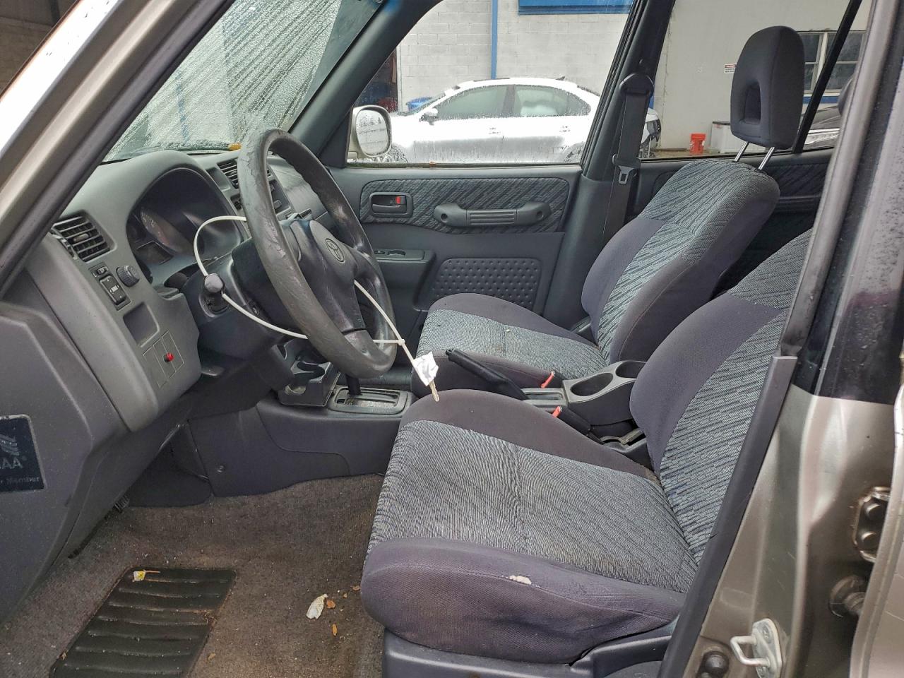 1999 TOYOTA RAV4 photo 25