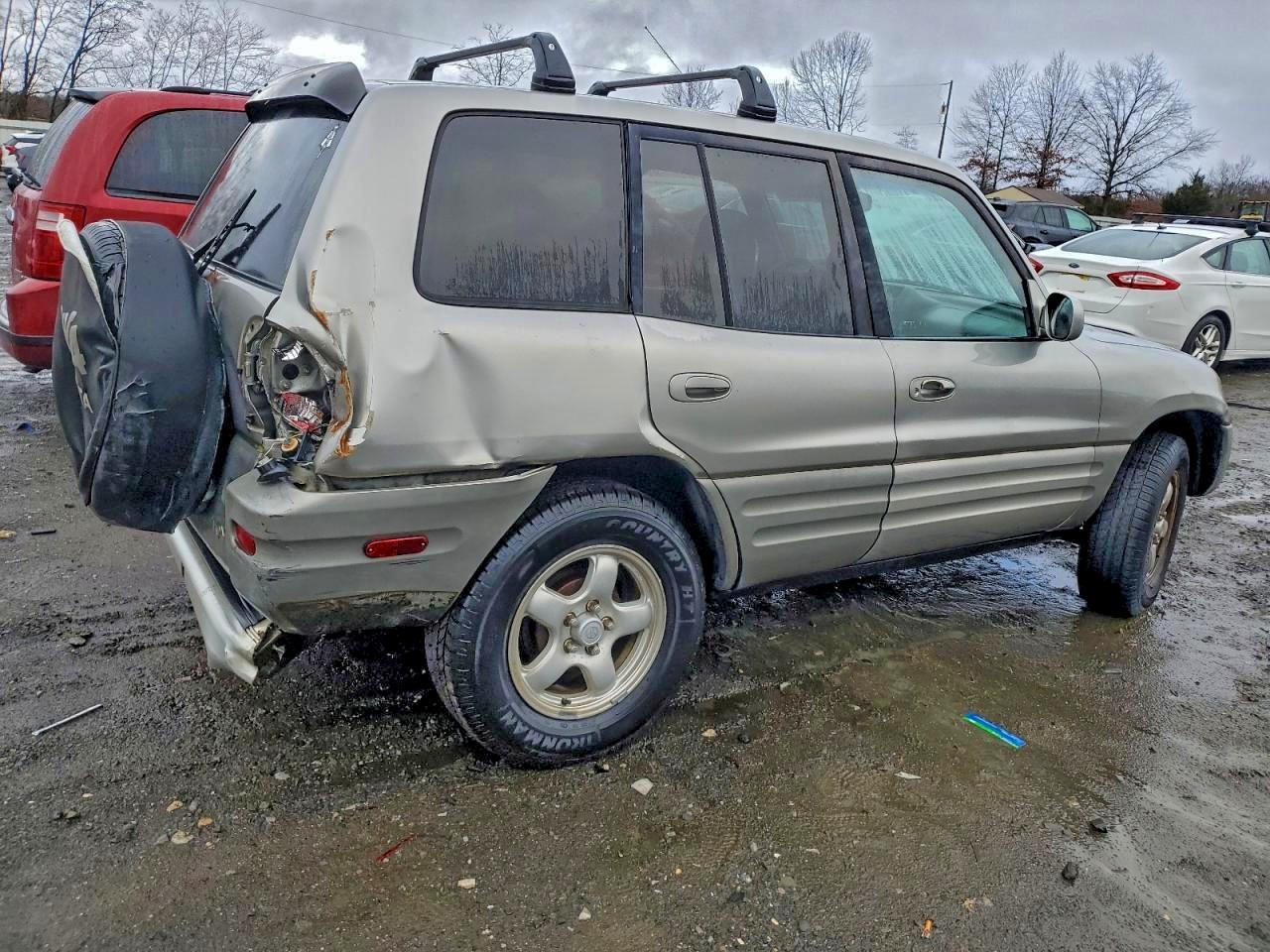 1999 TOYOTA RAV4 photo 9
