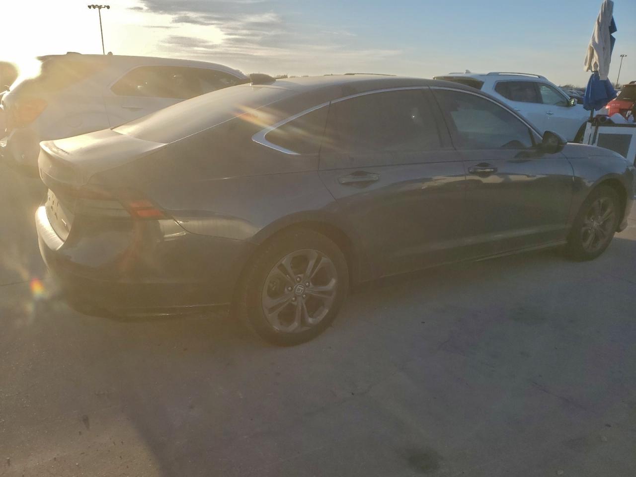 2024 HONDA ACCORD HYBRID EXL photo 3