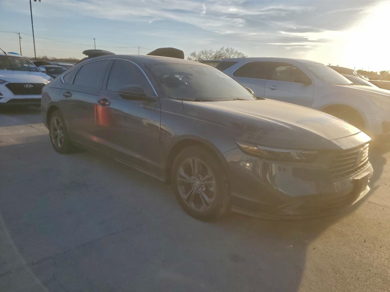 2024 HONDA ACCORD HYBRID EXL photo 4
