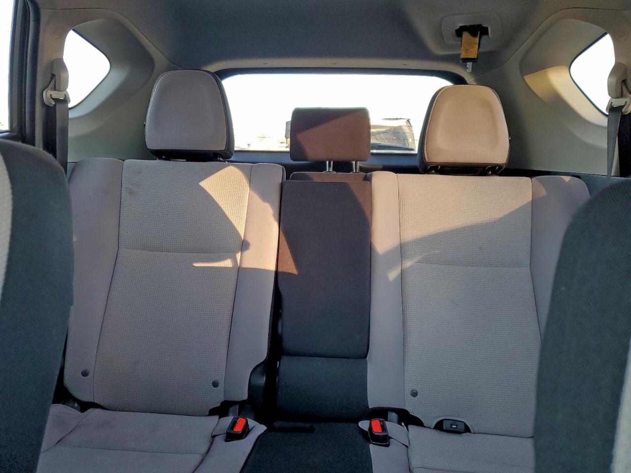2017 TOYOTA RAV4 XLE photo 10