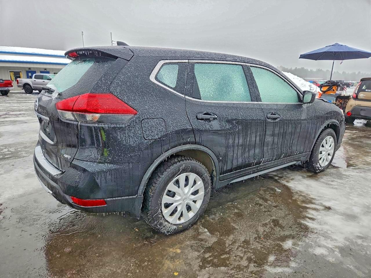 2019 NISSAN ROGUE S photo 3