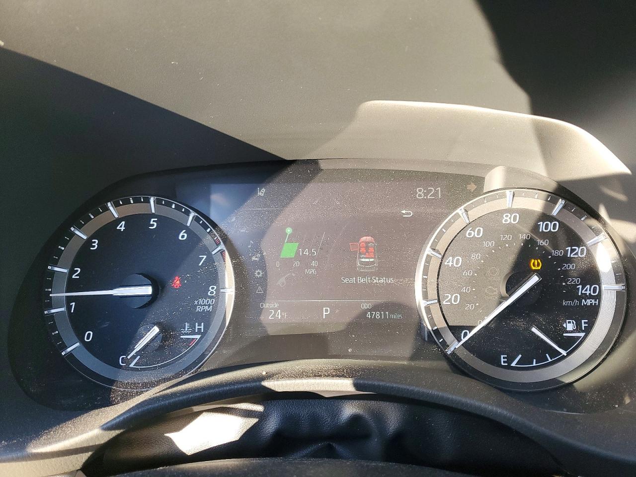 2021 TOYOTA HIGHLANDER XLE photo 9