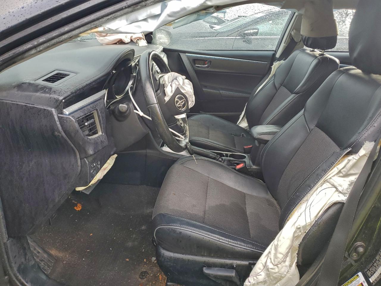 2015 TOYOTA COROLLA L photo 7