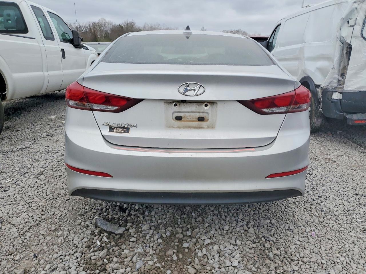2018 HYUNDAI ELANTRA SEL photo 6