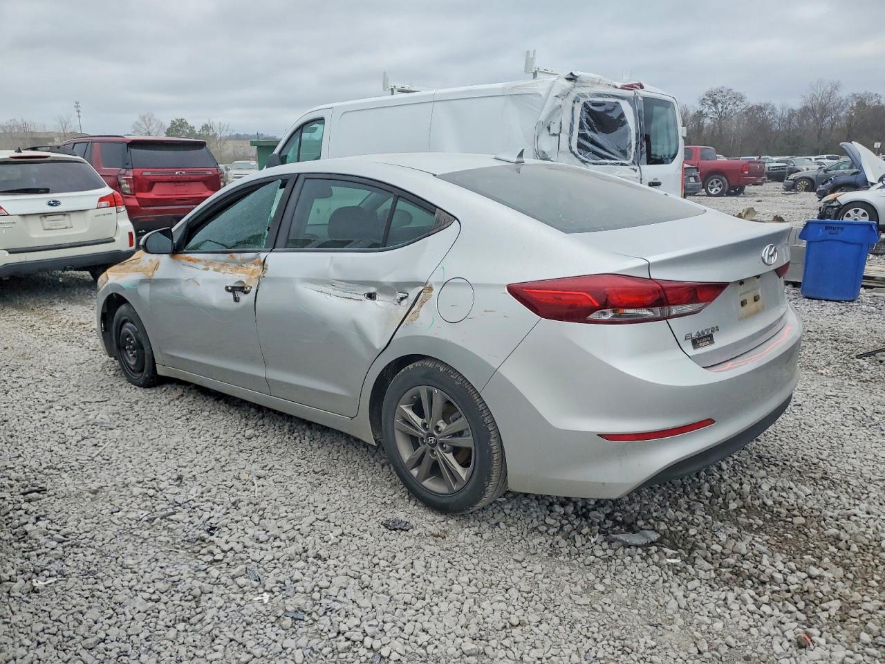 2018 HYUNDAI ELANTRA SEL photo 2