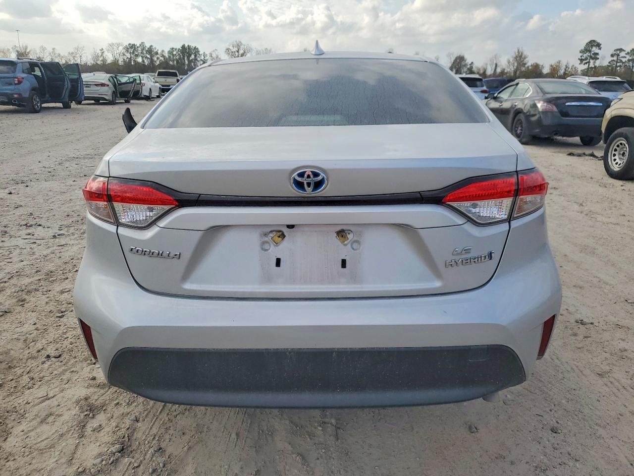 2023 TOYOTA COROLLA LE photo 6
