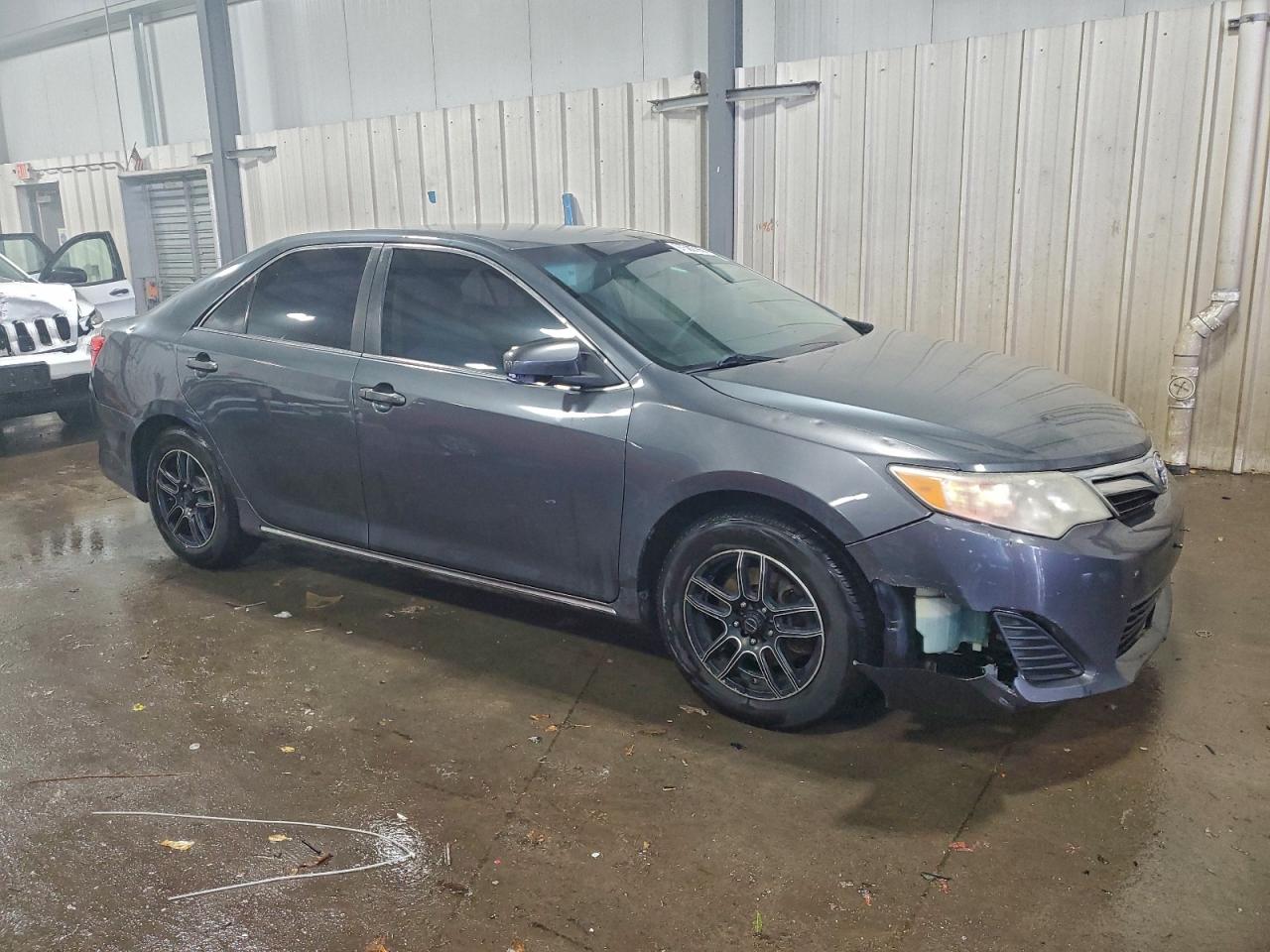2012 TOYOTA CAMRY BASE photo 4