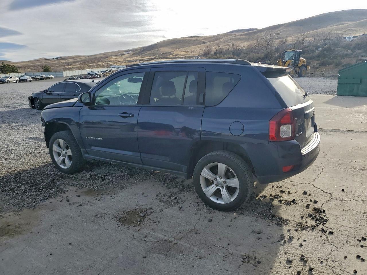 2016 JEEP COMPASS LATITUDE photo 2