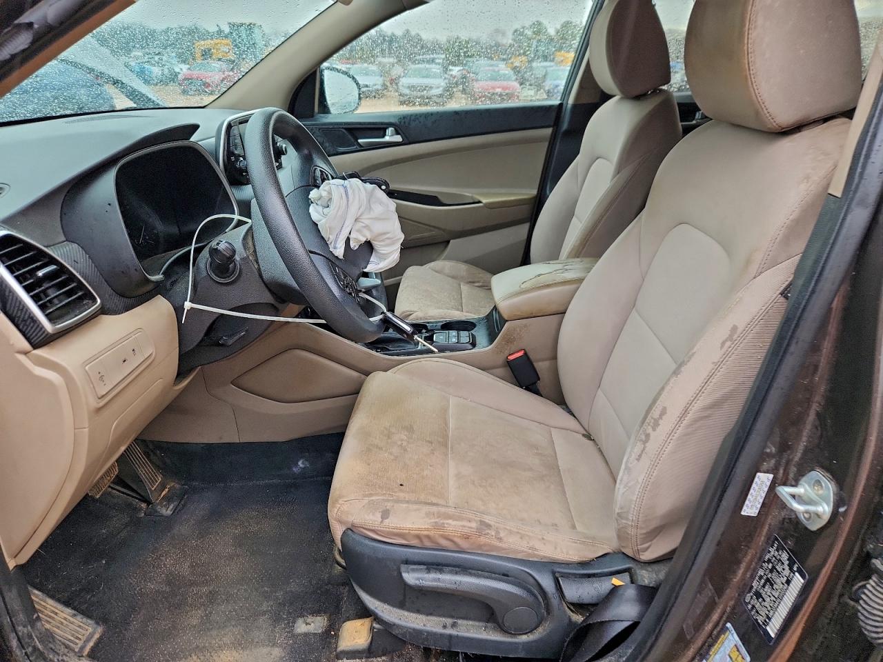 2020 HYUNDAI TUCSON SE photo 19
