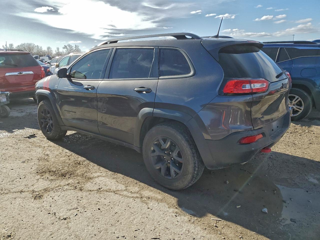 2018 JEEP CHEROKEE TRAILHAWK photo 2