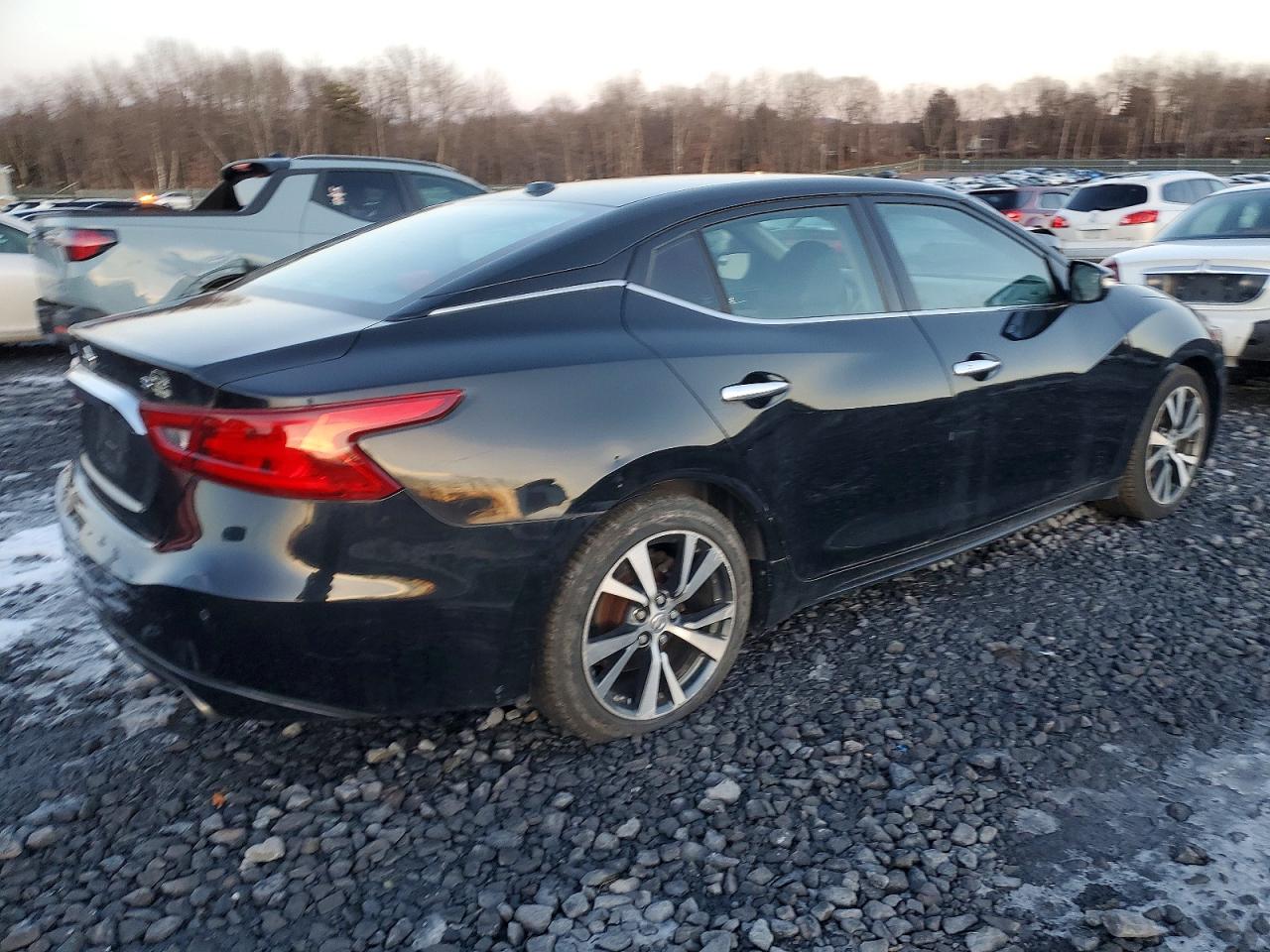 2017 NISSAN MAXIMA 3.5S photo 3