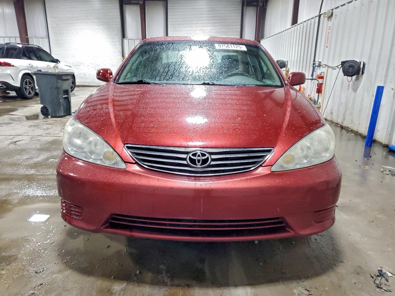 2006 TOYOTA CAMRY LE photo 5
