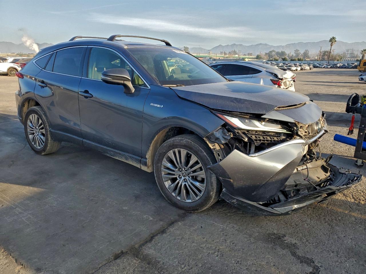 2021 TOYOTA VENZA LE photo 7