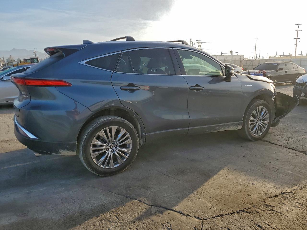 2021 TOYOTA VENZA LE photo 5