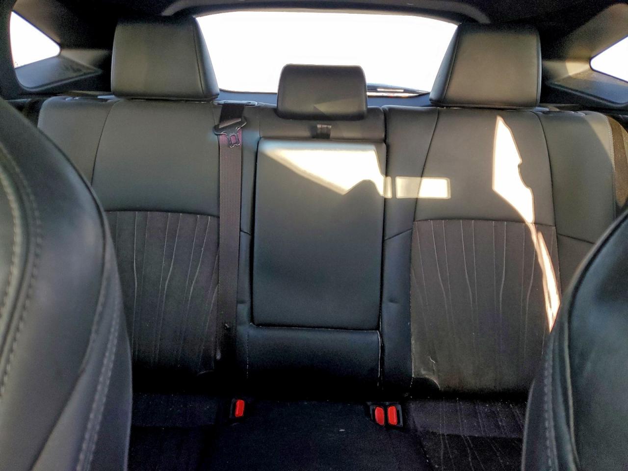 2021 TOYOTA VENZA LE photo 19